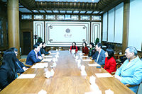 Senior members of CUHK and Tsinghua University discuss collaboration issues